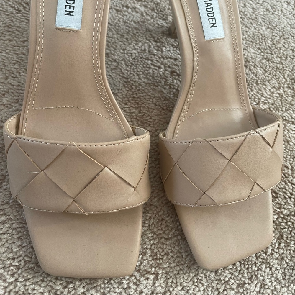 Womens Nude Steve Madden heels size 8